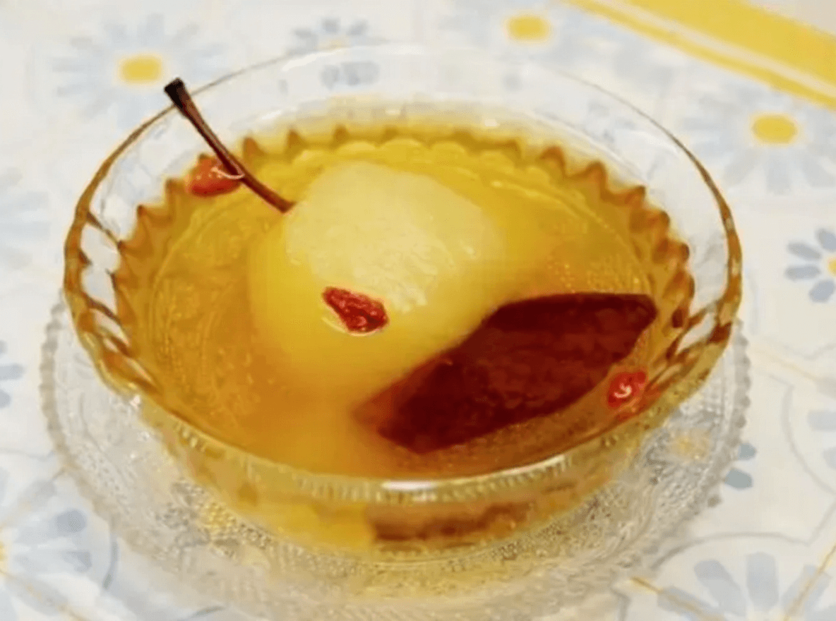 Pear, Tangerine Peel, and Goji Berry Soup: Preparation Method and Health Benefits Analysis