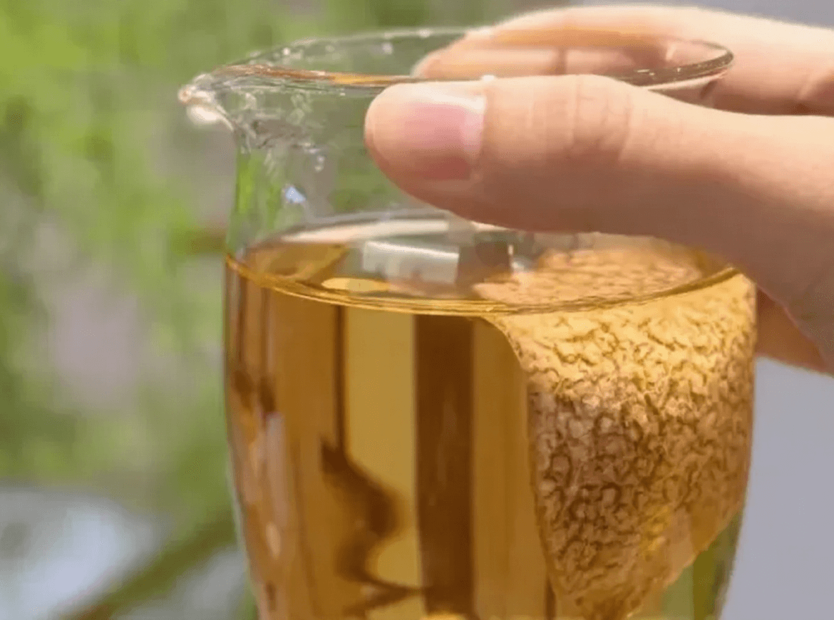 Chenpi brewed in water