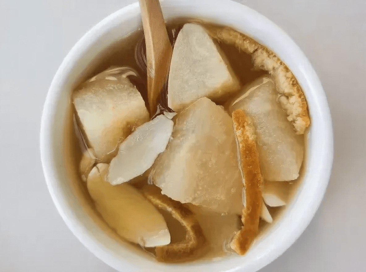 Stewed Pear with Fritillaria and Tangerine Peel: Efficacy, Consumption Guide, and Contraindications